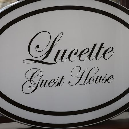 Lucette Guest House Pizunda Exterior photo